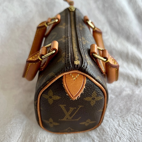 SOLD 🥂 Louis Vuitton Nano Speedy HL - Picture 5 of 10